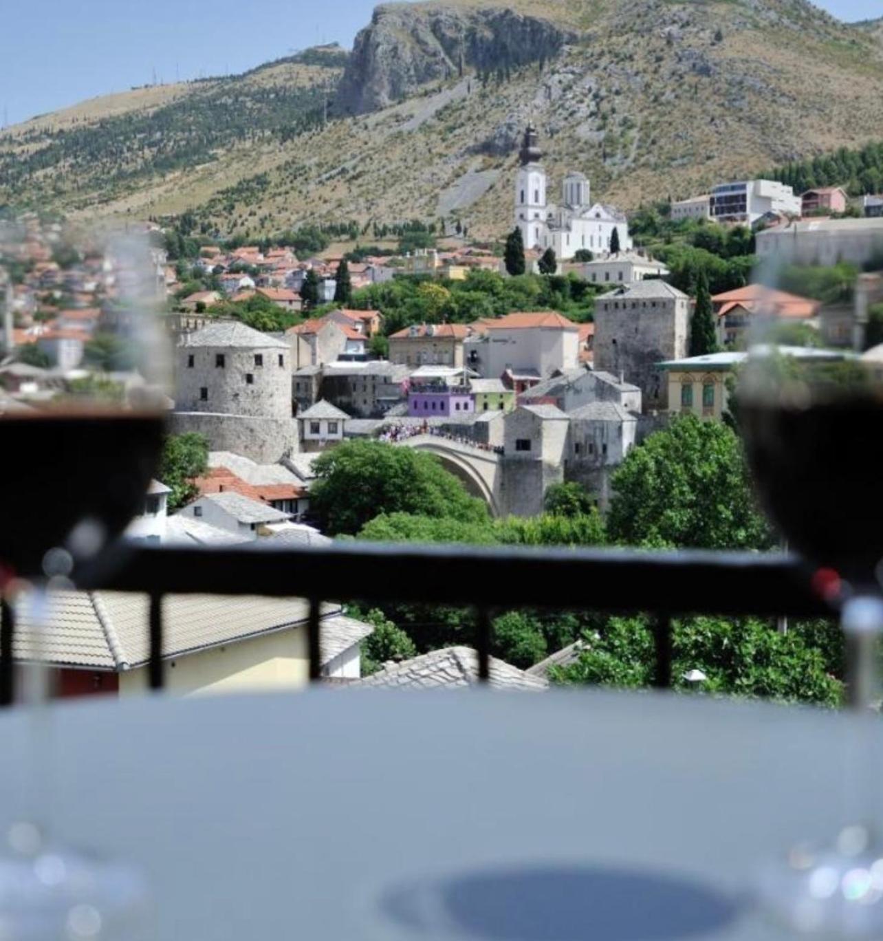 Captain'S Luxury Apartments Mostar Esterno foto
