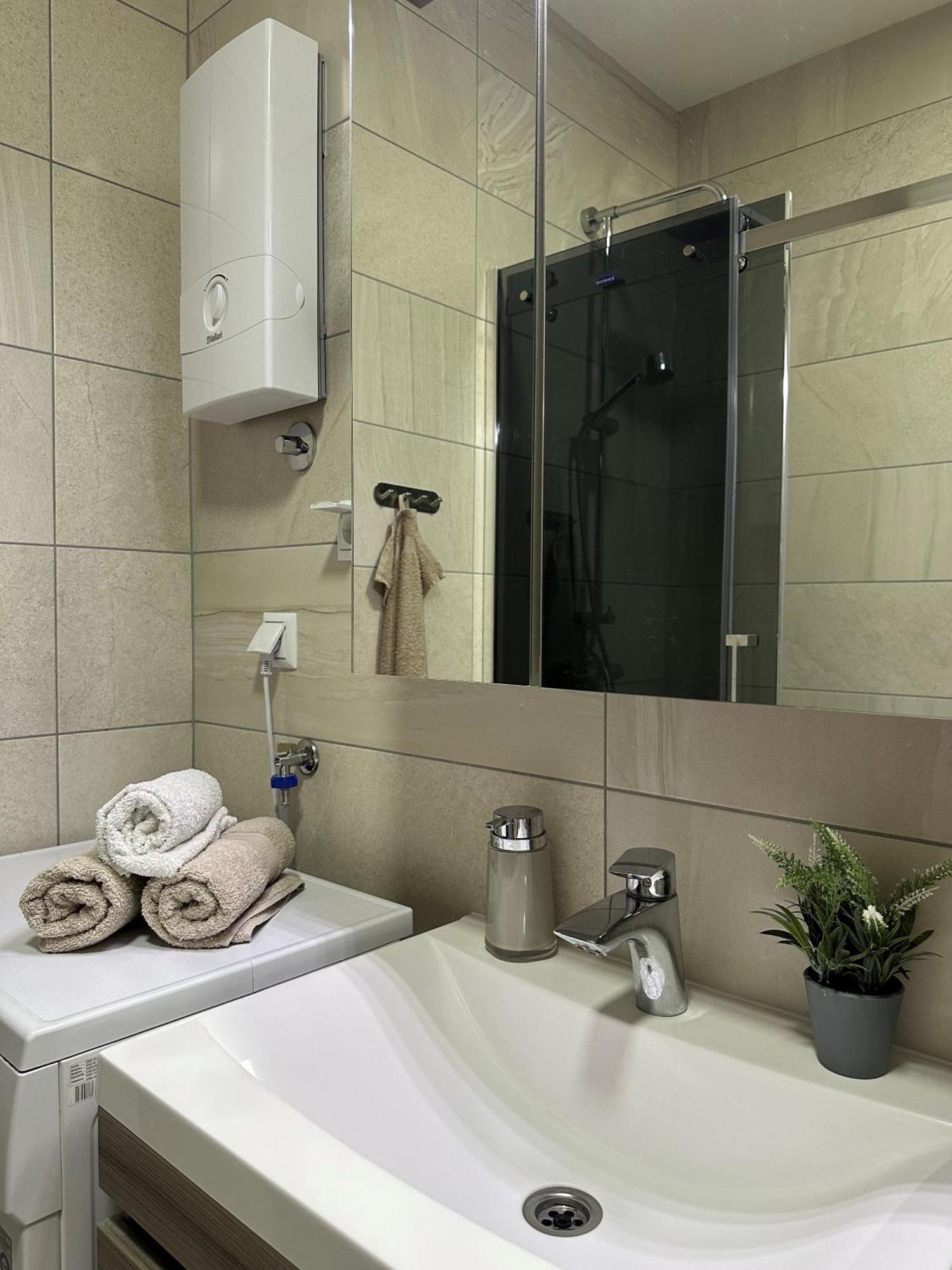Captain'S Luxury Apartments Mostar Esterno foto